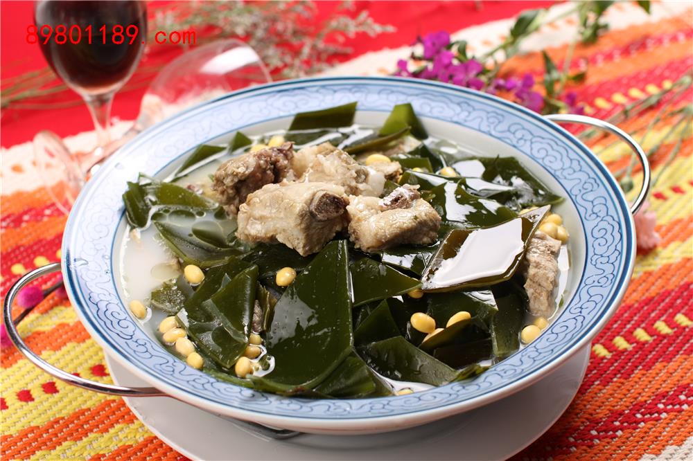 海带黄豆炖排骨